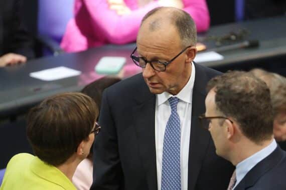 Schweitzer warnt Schwarz-Rot vor gegenseitigen Schuldzuweisungen