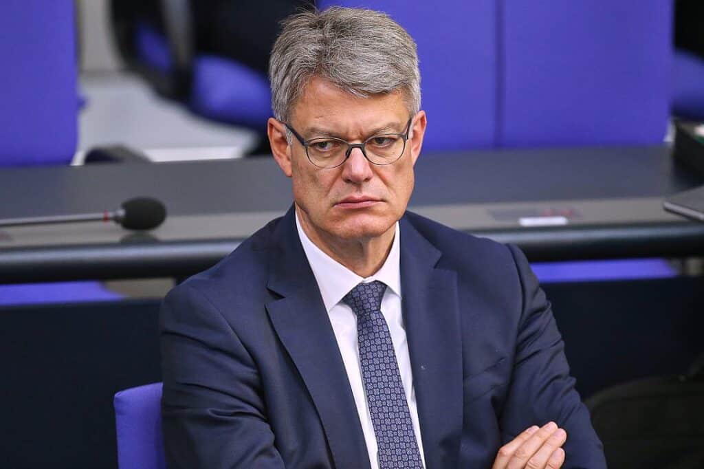 Verkehrsminister spricht Machtwort bei der Bahn