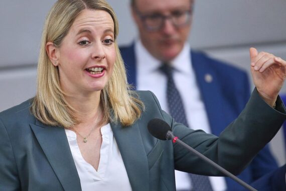 Verena Hubertz diskutiert Mietpreisbremse und Bußgelder für Verstöße in Berlin.