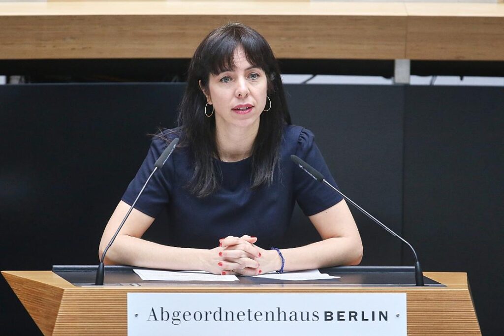 Berliner Linke fordert Maßnahmen gegen antimuslimischen Rassismus