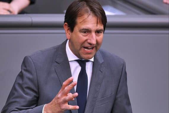 Andreas Jung fordert engagierte Klimaschutzmaßnahmen der Bundesregierung vor der UN-Klimakonferenz in Bonn.