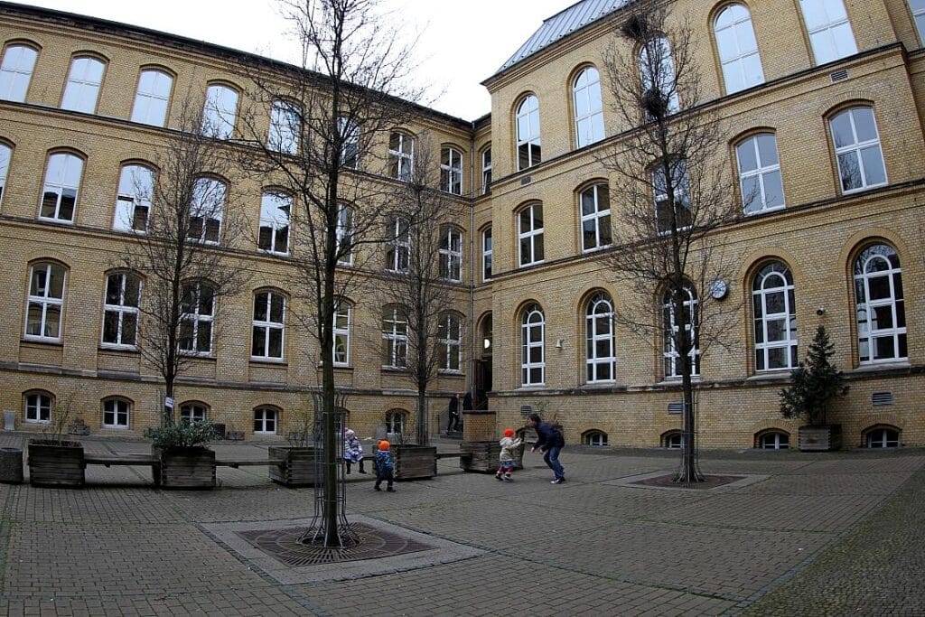 Düsseldorf plant Ganztagsplätze für alle Grundschüler ab 2026