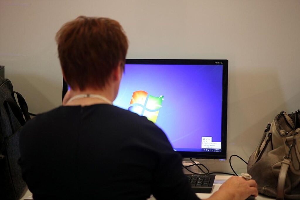 FDP kritisiert Verzögerungen bei Windows-Updates in Berliner Verwaltung
