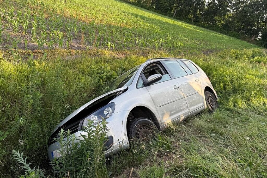 Fahrer stirbt nach Unfall in Graben bei Aurich