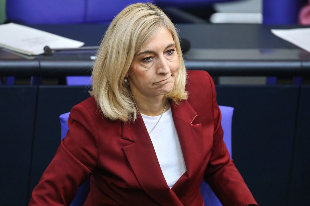 Grüne kritisieren Hausarztpläne der Gesundheitsministerin