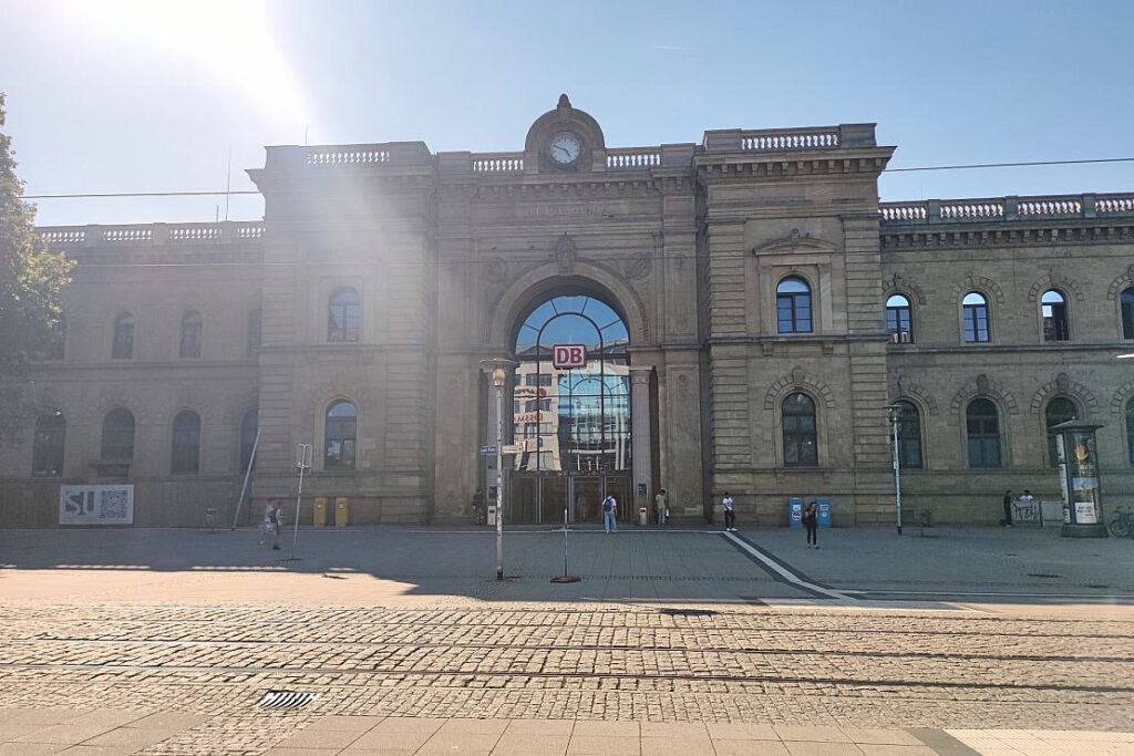 Herrenloser Koffer löst Polizeieinsatz in Magdeburg aus