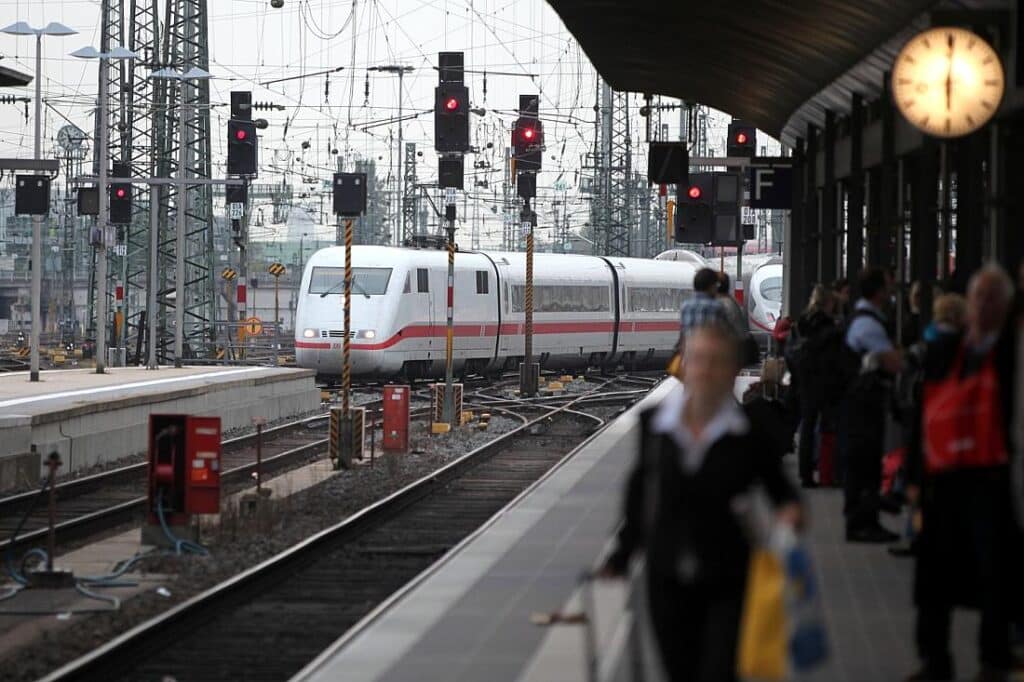 Hubig: Bahn soll Aus für Familienreservierung überdenken