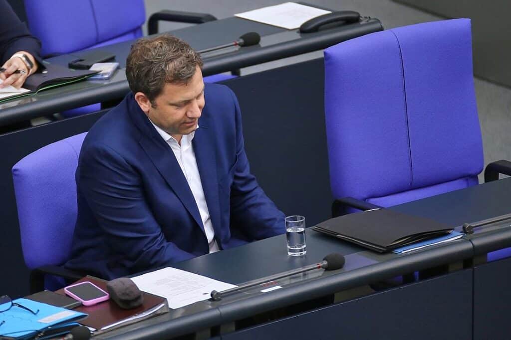 Länder kritisieren Klingbeils Vorgaben für Sondervermögenverteilung