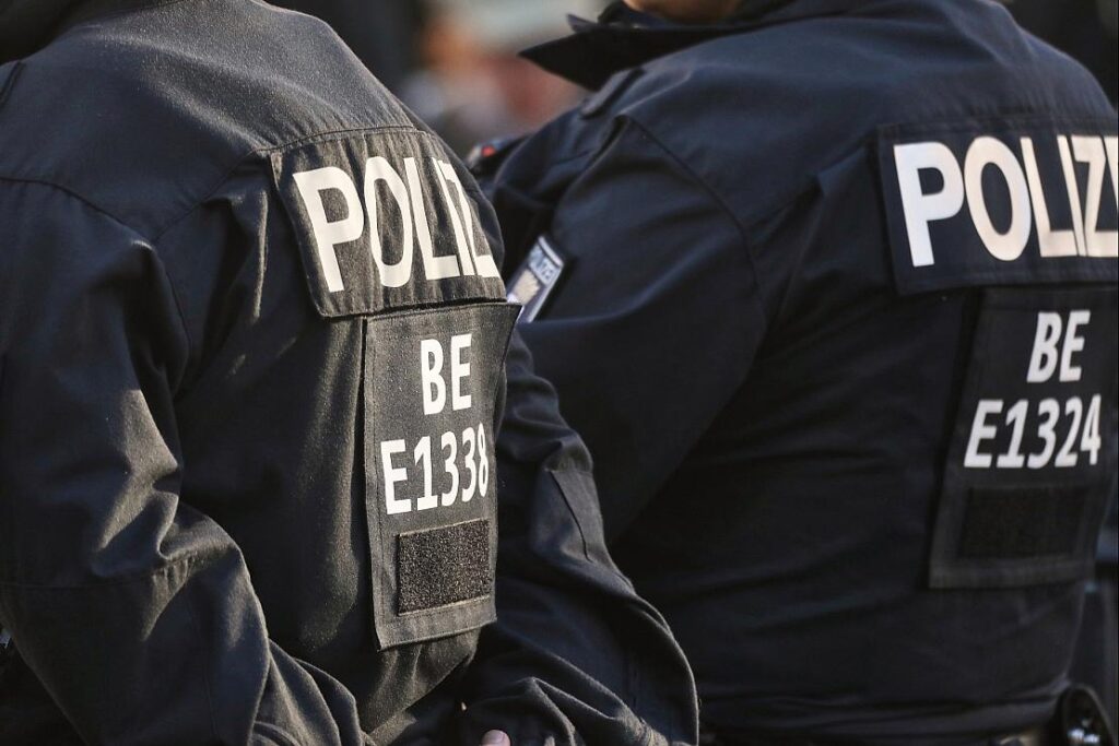 Mann nach Messerattacke im Körnerpark gestorben