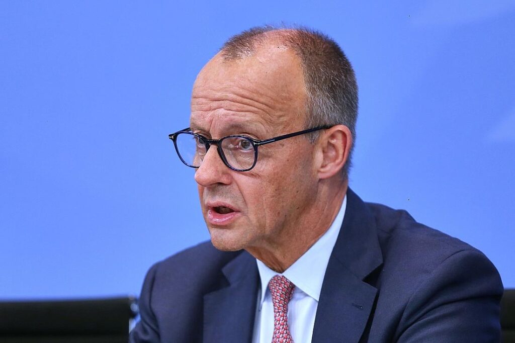 Merz blickt zuversichtlich auf Entscheidung zu Fünf-Prozent-Ziel