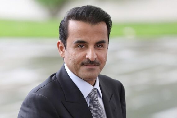 Bundeskanzler Merz telefoniert mit Emir Tamim über Iran, Israel und Gaza-Waffenstillstand.