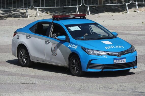 Heißluftballon-Unglück in Brasilien: Rettungskräfte suchen Überlebende nach tragischem Vorfall.