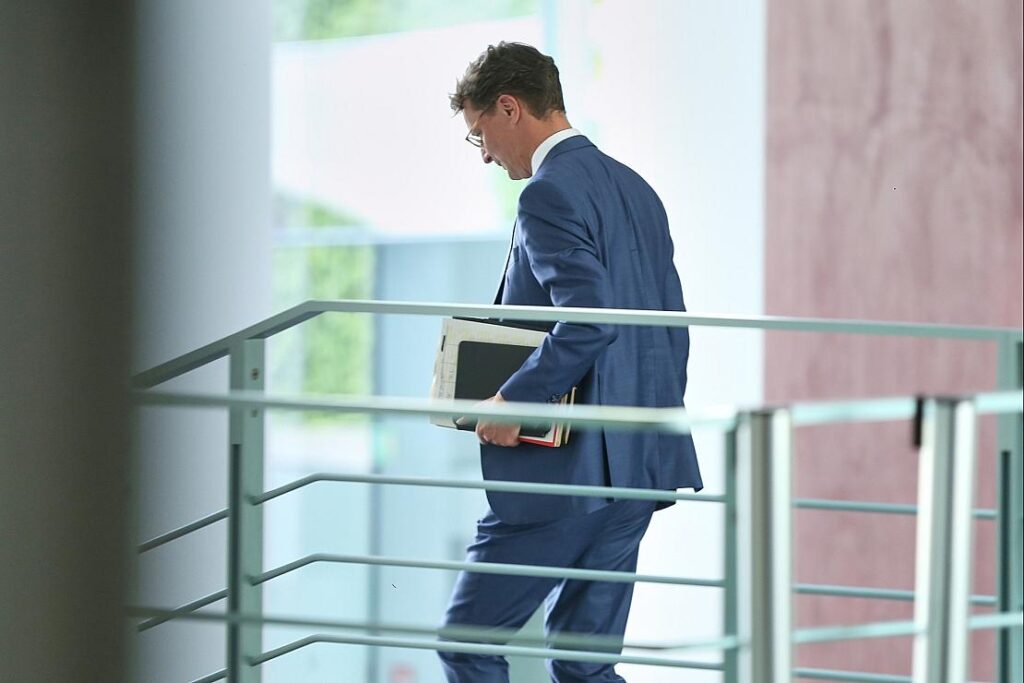 NRW-Landesregierung und Wirtschaftsbosse treffen EU-Kommissionspräsidentin in Brüssel