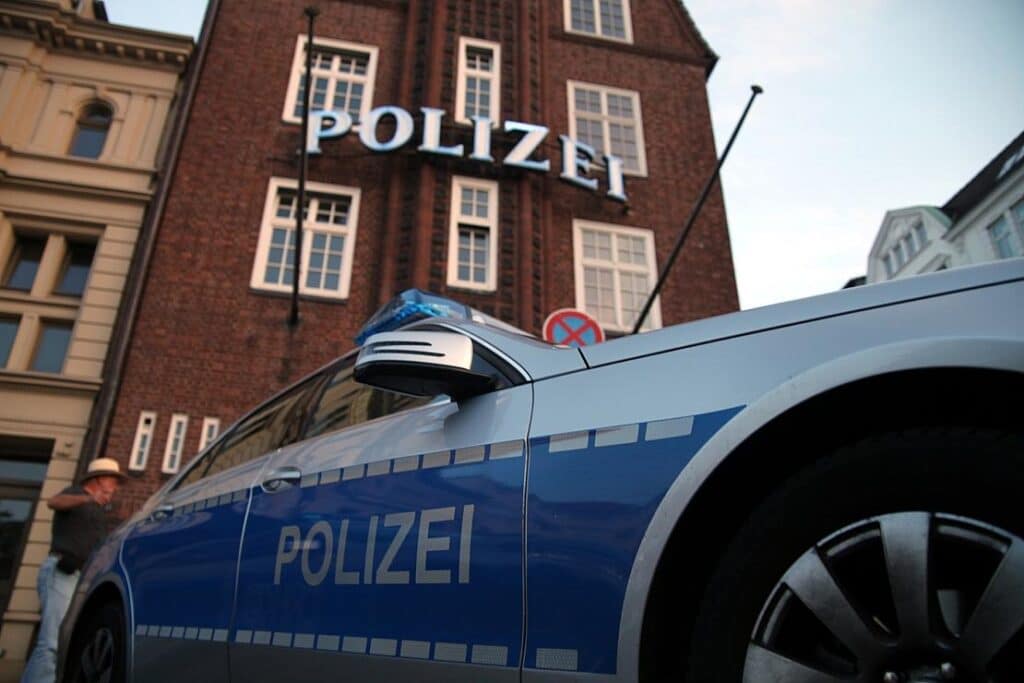 Niederländer versteckt 124.000 Euro in Kühlschrank bei Zollkontrolle