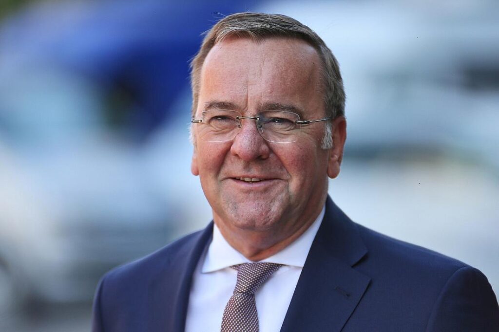 Pistorius zu Gesprächen in Kiew