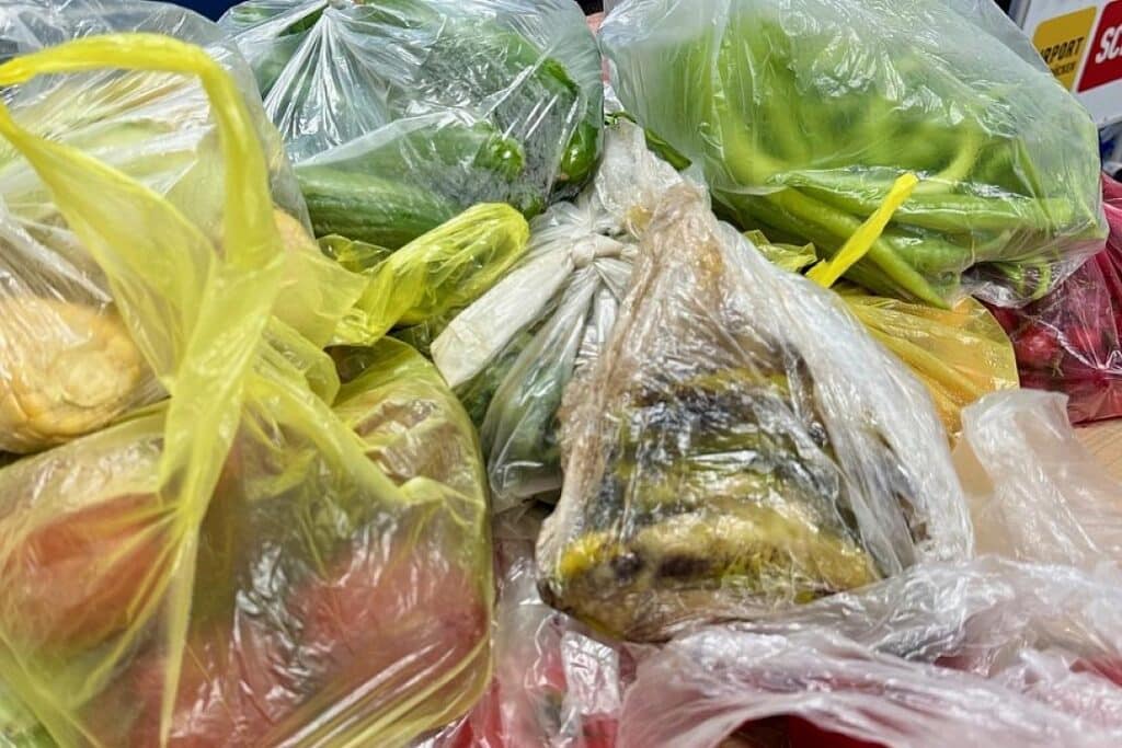 Saarbrücker Zoll beschlagnahmt 29 Kilogramm verbotene Lebensmittel