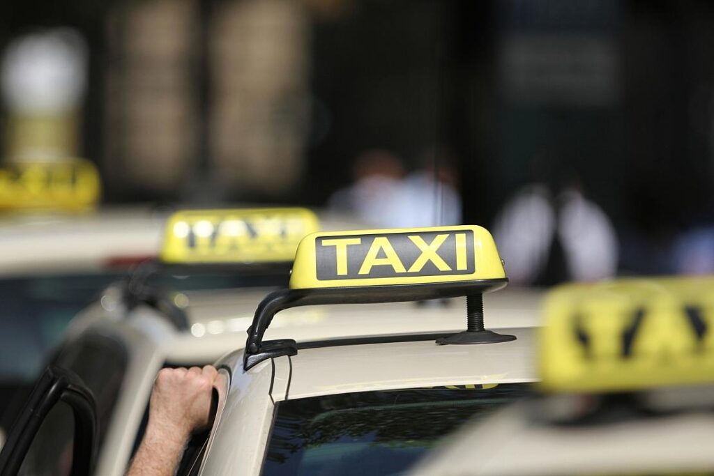 Taxikorso führt zu Verkehrsbehinderungen in Hannover