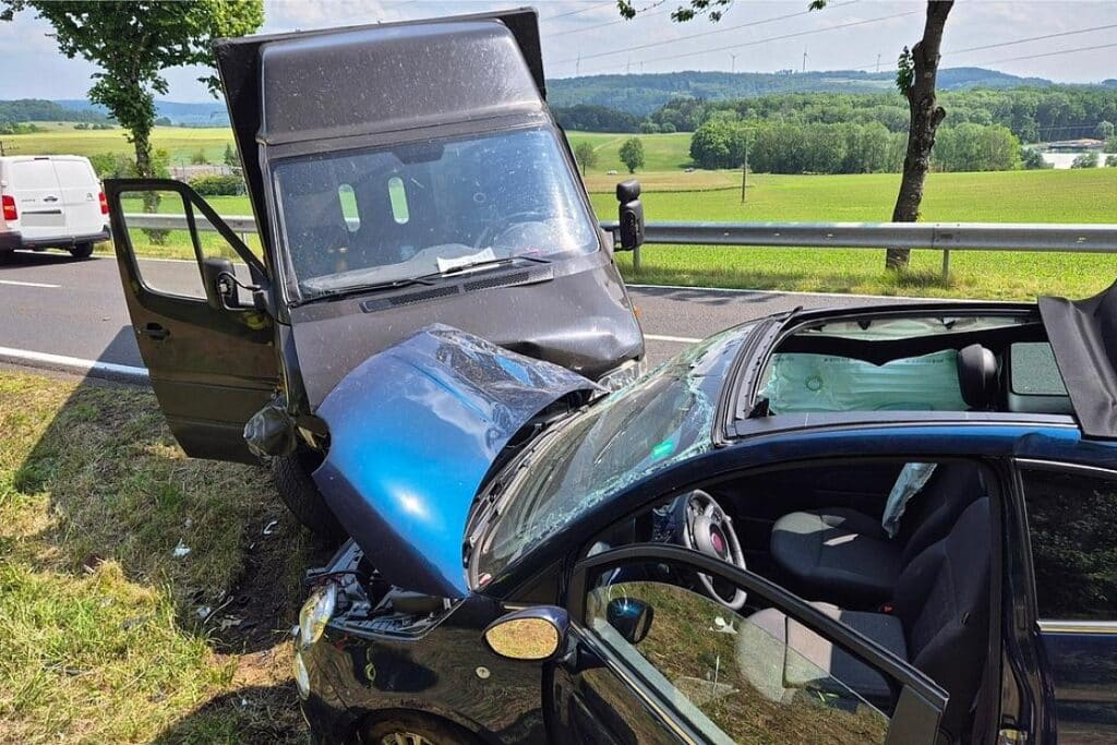 Verkehrsunfall bei Gershasen fordert drei Verletzte