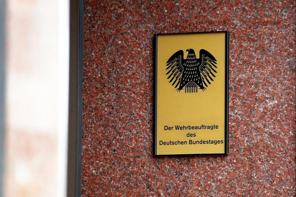 Wehrbeauftragter erwartet erneute Debatte über Wehrpflicht