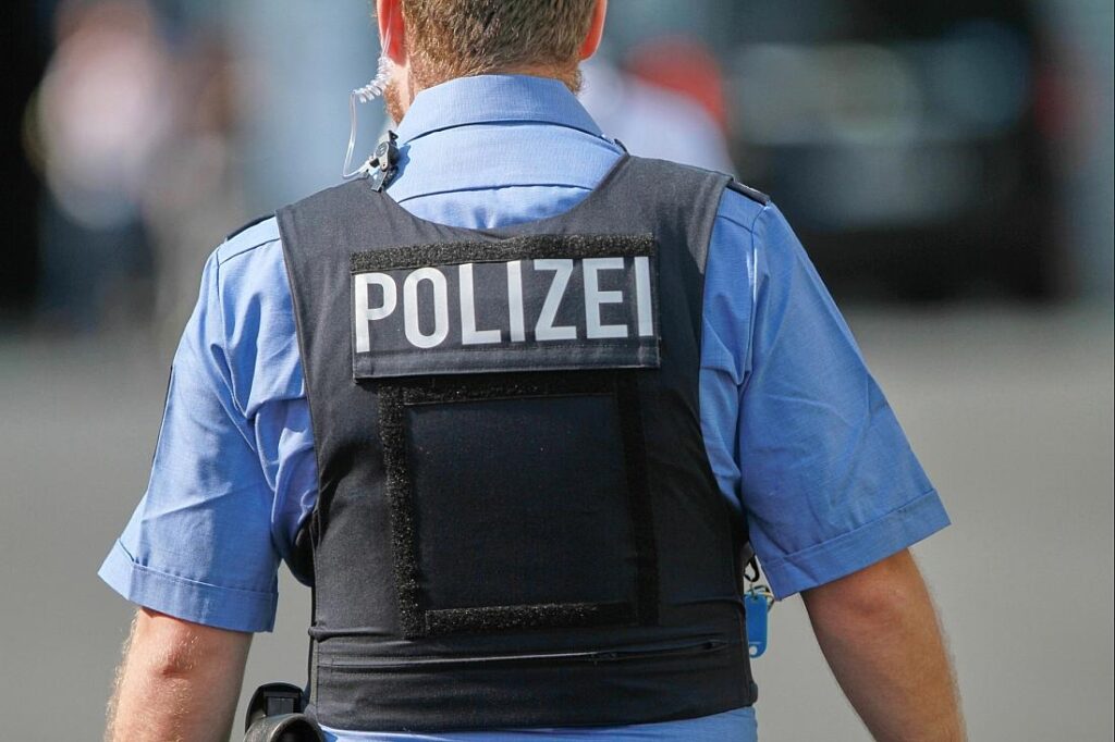 Zehn Verletzte nach Brandstiftungen in Wermelskirchen