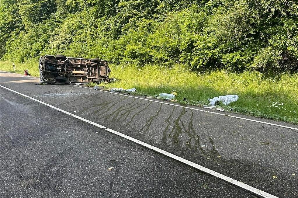 Zwei Schwerverletzte nach Unfall auf B51 bei Rommersheim