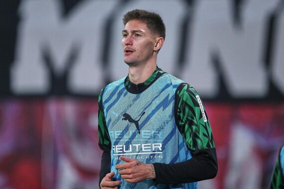 Tomas Cvancara im Borussia Mönchengladbach Trikot, symbolisiert Wechsel zu Antalyaspor.