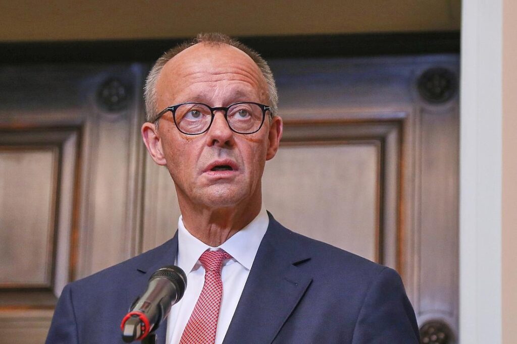 Ataman nennt Aussagen von Merz zu Regenbogenfahnen "fatal"