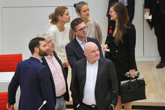 André von Ossowski kritisiert Lohndumping für Saisonarbeitskräfte in der Landwirtschaft, soziale Gerechtigkeit.