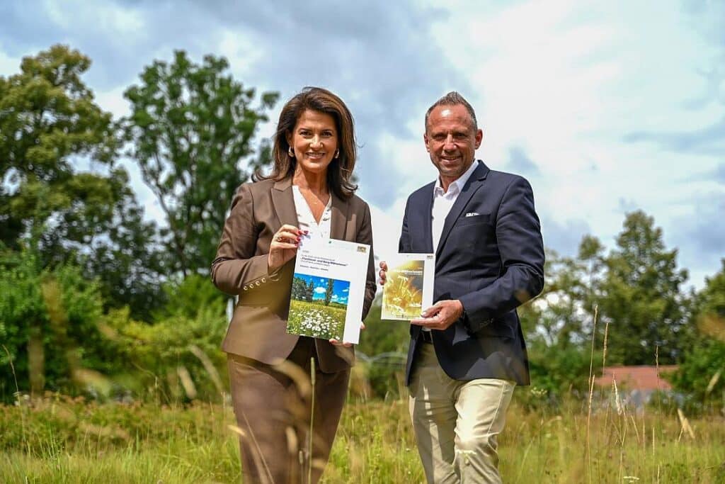 Bayern fördert Erhalt artenreicher Mähwiesen