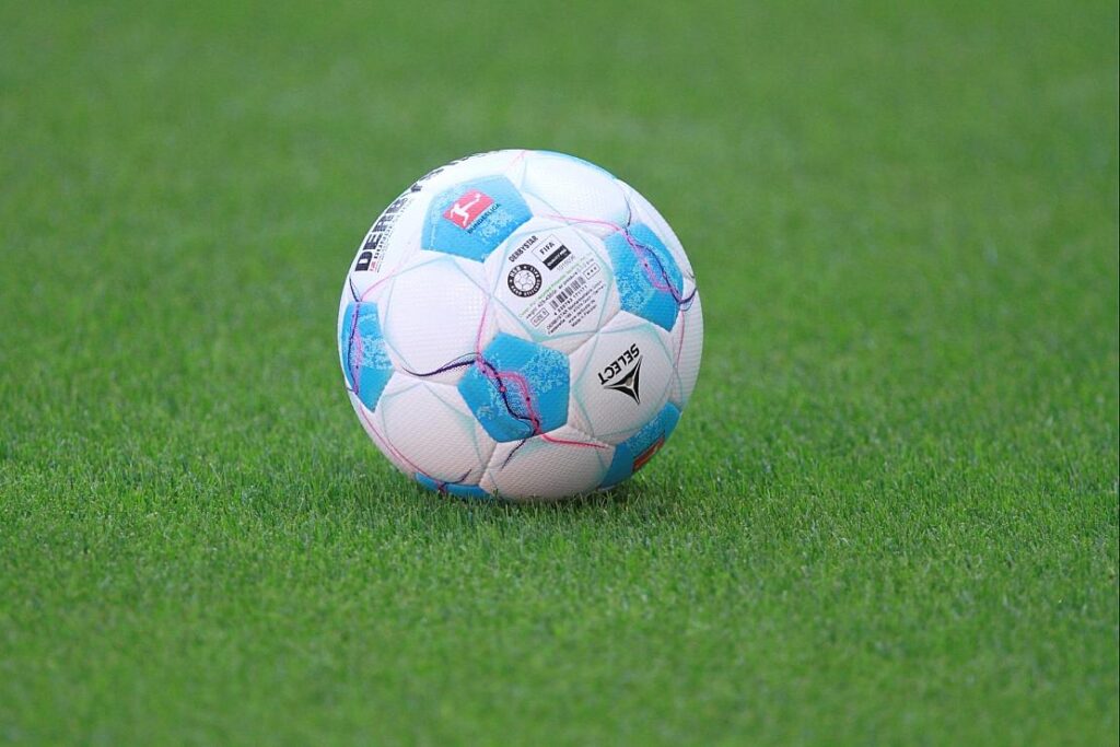 Bottrop erweitert Bolzplatz um Streetball-Anlage