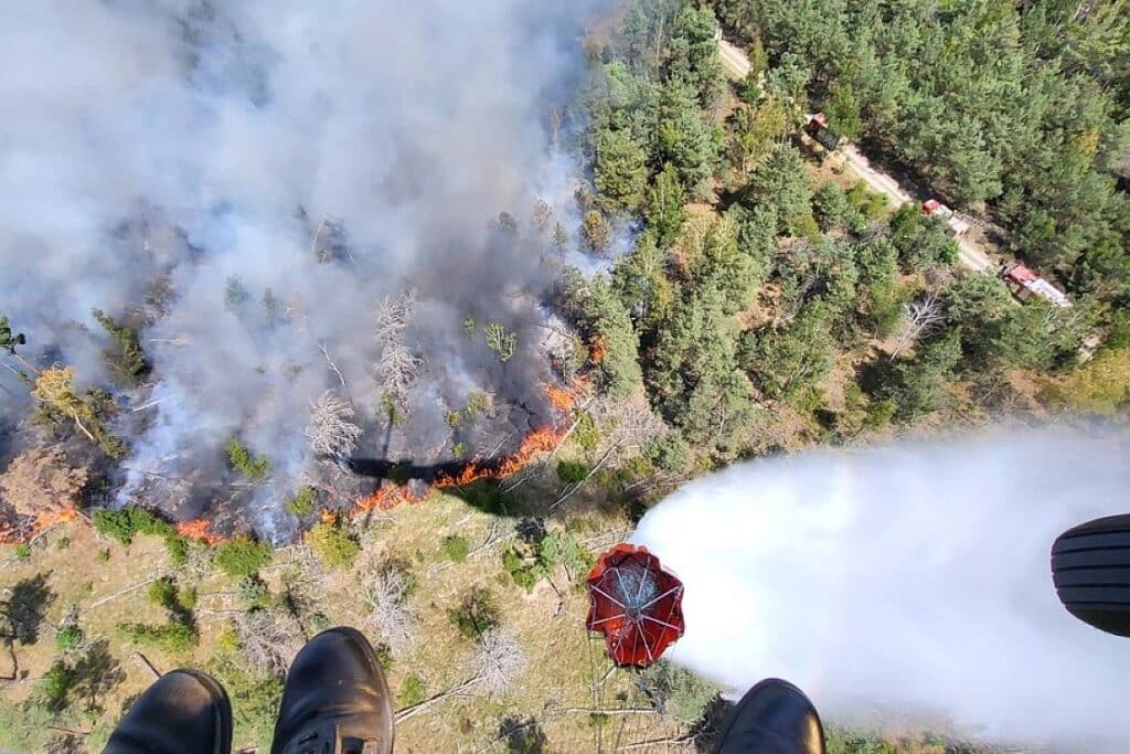 Bundespolizei-Hubschrauber unterstützen bei Waldbrandbekämpfung in Sachsen und Thüringen