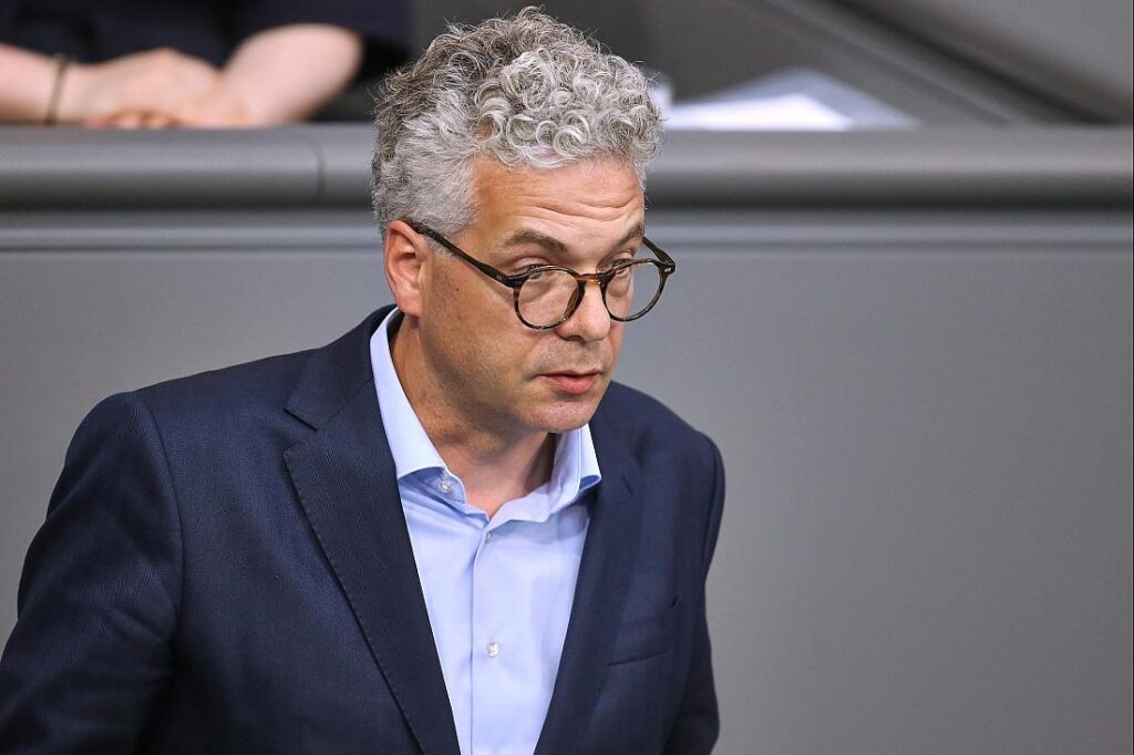 CDU und AfD kritisieren Sonderabgaben-Vorschlag für hohe Renten