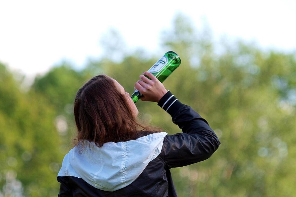 Drogenbeauftragter will strengere Alkoholregeln
