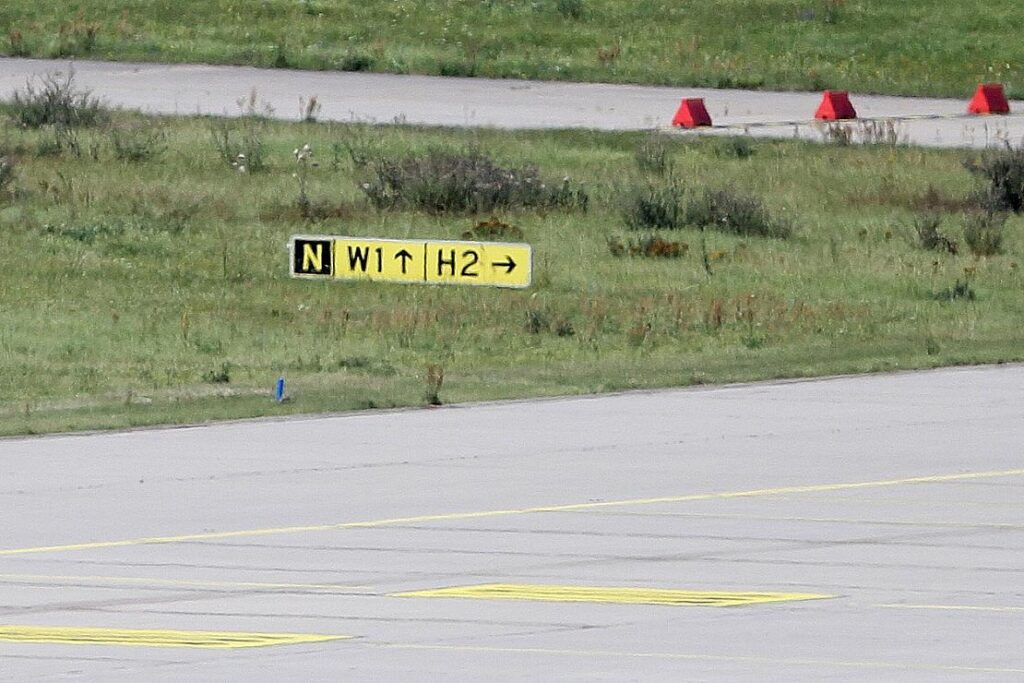 Fluglärmkommission will ruhigere Nächte am Nürnberger Flughafen