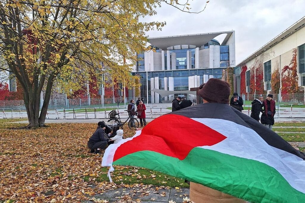 Gaza-Protestcamp darf zurück vors Bundeskanzleramt