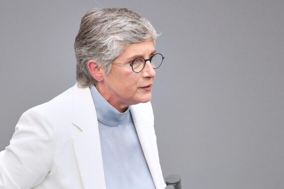 Britta Haßelmann warnt Schwarz-Rot vor einseitigen Entscheidungen bei Richterbesetzung des Bundesverfassungsgerichts.