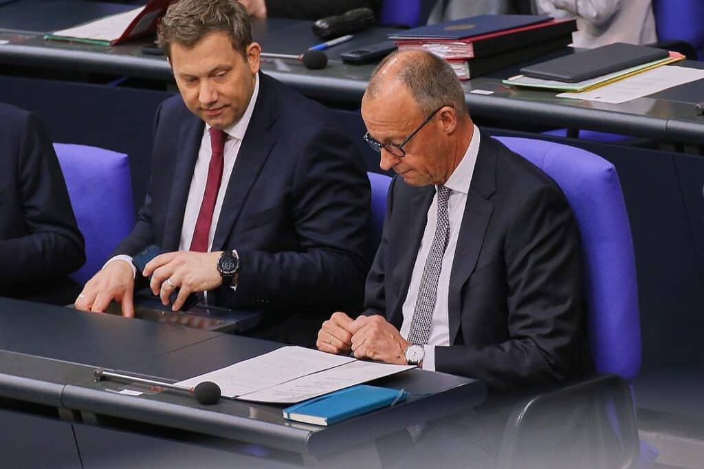 Grüne sehen Merz und Klingbeil "in der Hand des fossilen Kartells"