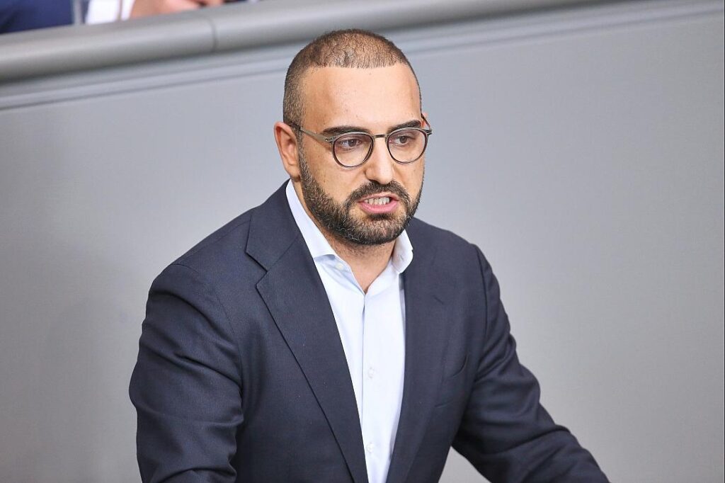 Grünen-Baupolitiker kritisiert Wohnkosten-Aussage von Merz