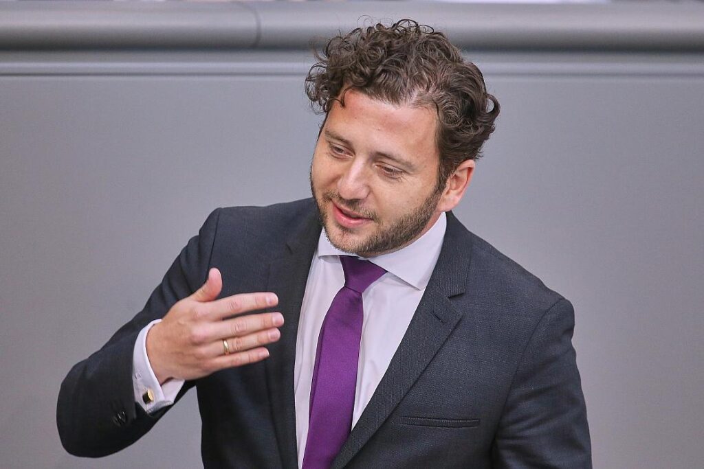 Grünen-Chef eröffnet Wahlkreisbüro in Brandenburg an der Havel