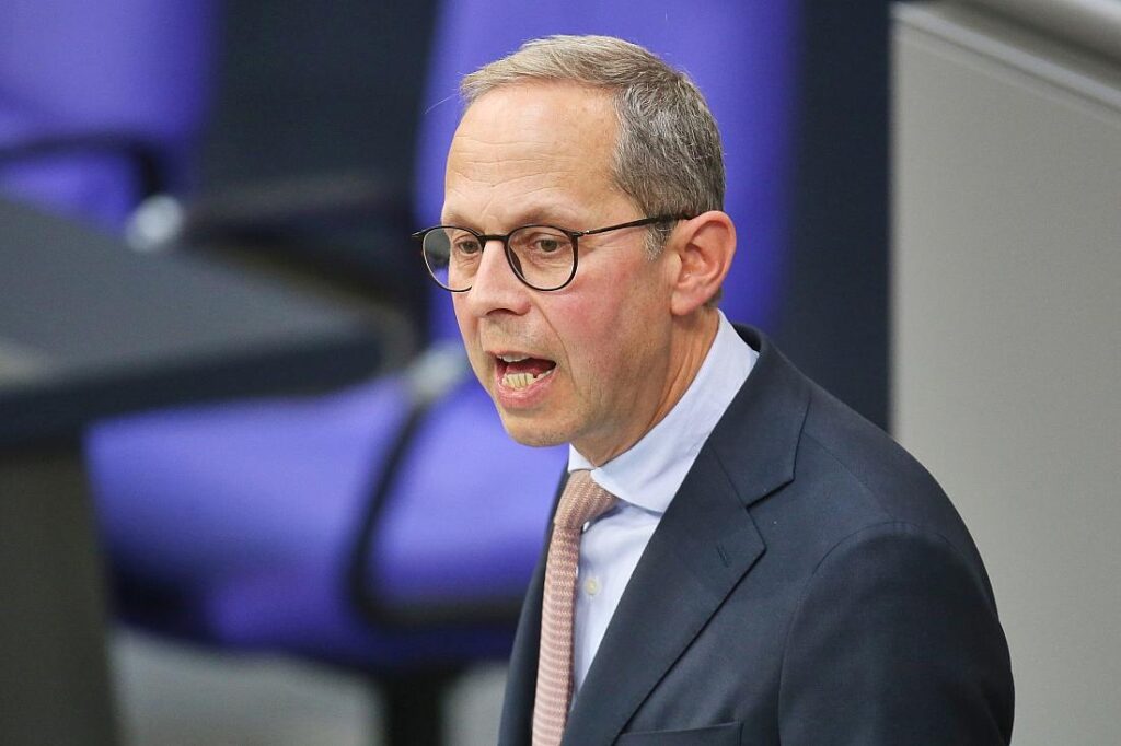 Hoppenstedt stellt Unterstützung für Brosius-Gersdorf infrage