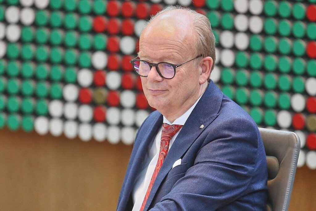 Landtagspräsident sucht Wahlhelfer für Kommunalwahl in NRW