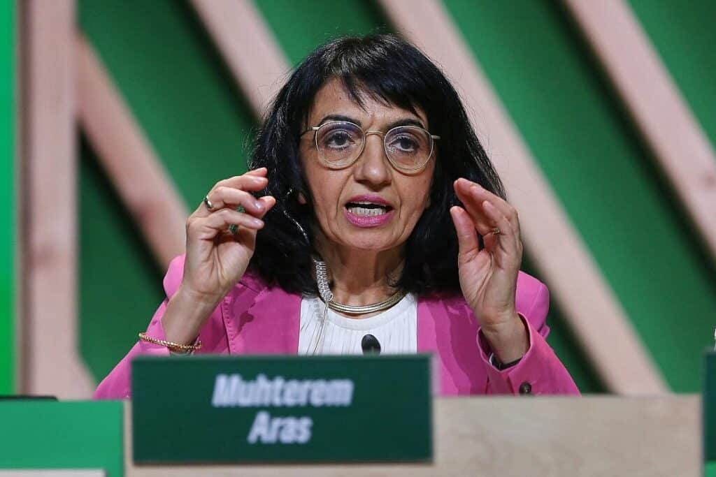 Landtagspräsidentin schlägt Maßnahmen gegen Extremismus vor