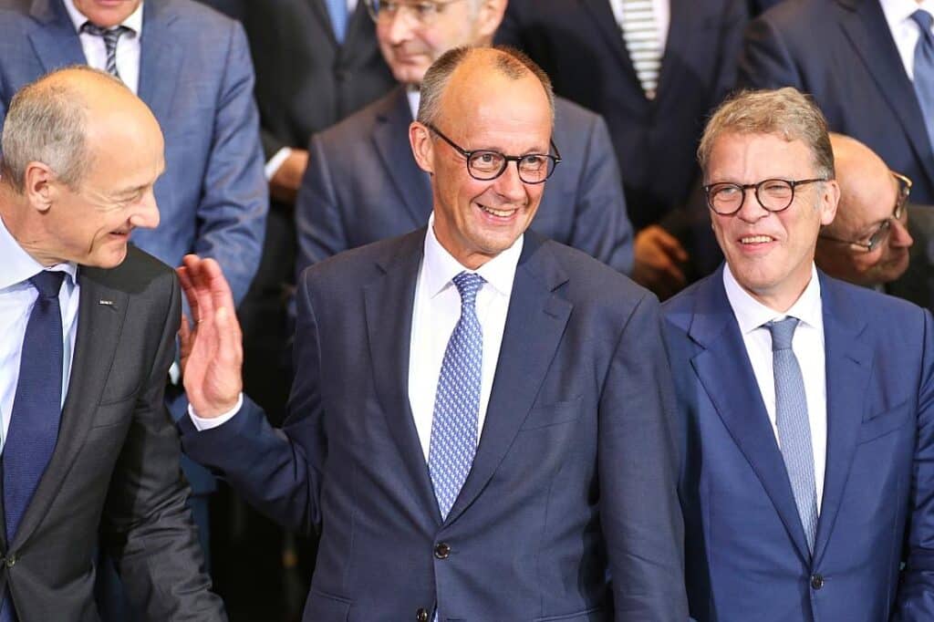 Linke kritisiert "Investitionsgipfel": "Großunternehmen hofiert"