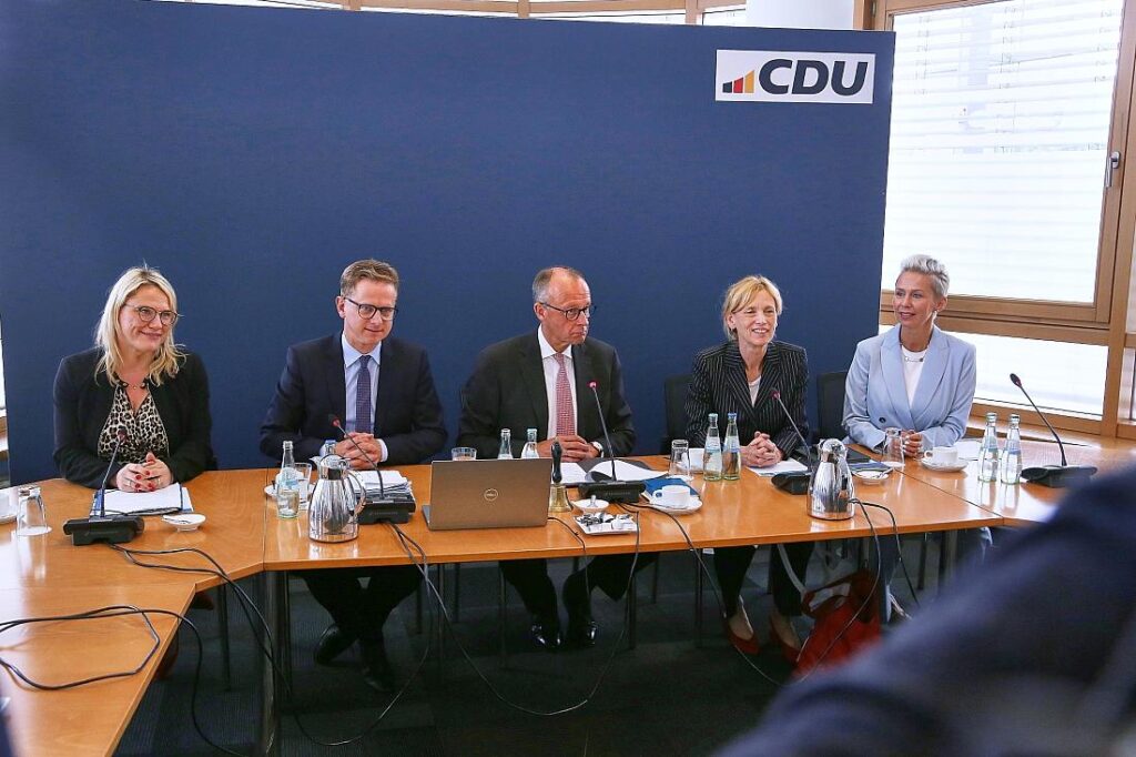 Linnemann sieht Adenauer-Haus als "Denkfabrik"
