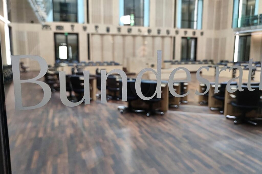 NRW will Bürokratie mit Bundesrats-Initiative abbauen