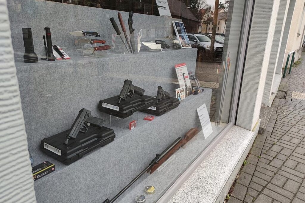Neue Rekordmarke bei Kleinen Waffenscheinen in NRW