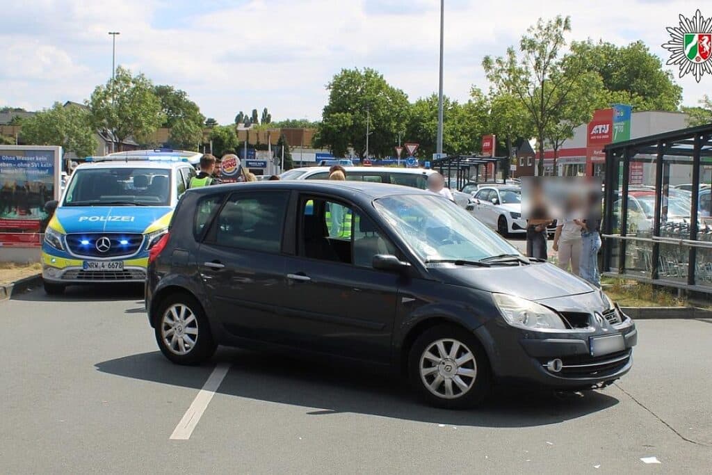 Schwerer Unfall in Oberhausen-Sterkrade mit E-Scooter-Fahrer