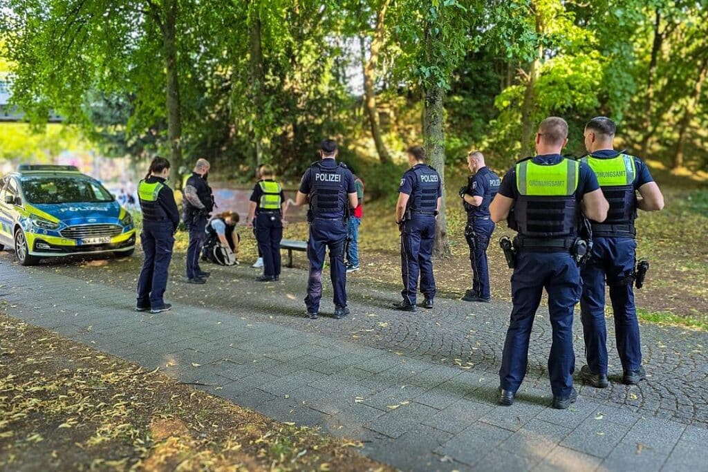 Sicherheitsbehörden ziehen Bilanz nach Kontrolleinsatz in Düren