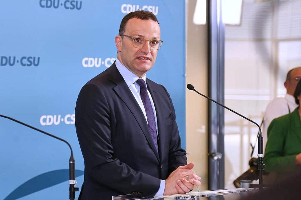 Spahn verteidigt persönliches Engagement beim Maskenkauf