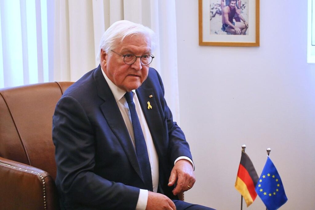 Steinmeier begrüßt Wehrpflicht-Debatte